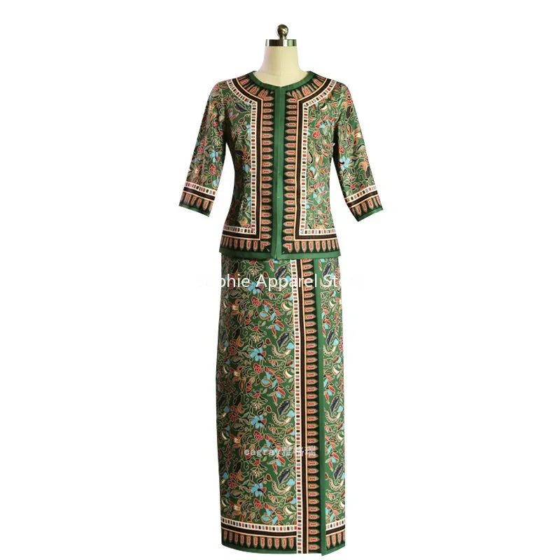 Uniforme de comissário de bord - Batik Sarong Wrap avaliação e preço